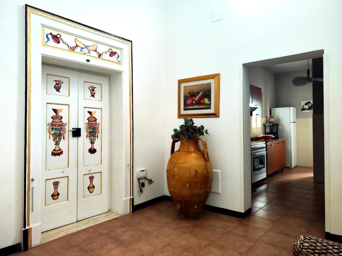 Appartamento Palazzo Antonelli Monopoli Esterno foto